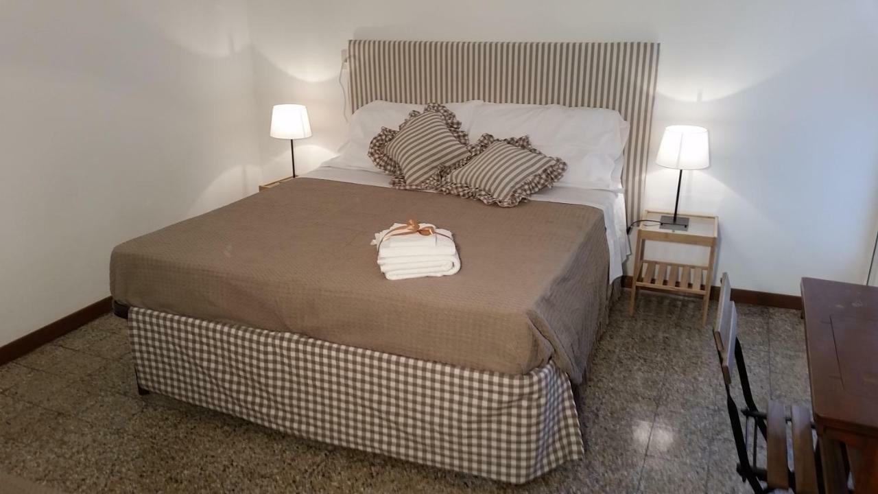 In Vacanza Da Marinella 阿尔本加 外观 照片
